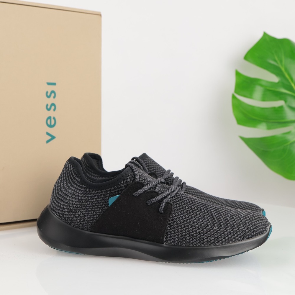 Vessi Mens Everyday Classic Sneaker Size 8 Black Knit Waterproof Lace Up Comfort